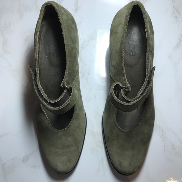 Arche Shoes Arche Green Suede Waberly Wedge Size 37
